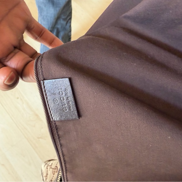 Gucci Tan and Black Shoulder Bag - Picture 4 of 11